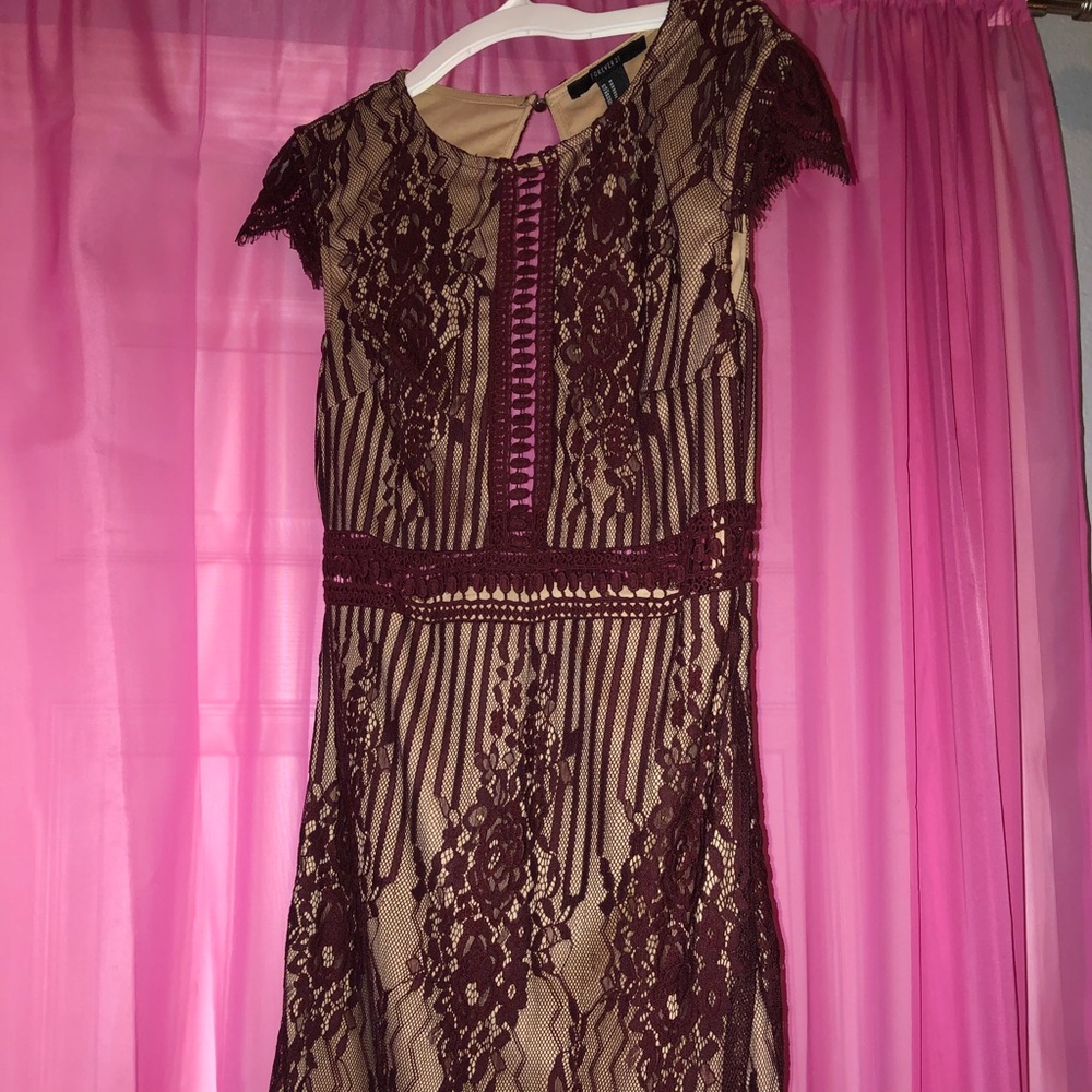 Forever 21 Red Lace Cocktail Dress M